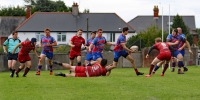 3 Spencer Robinson feeds Anthony Pine.JPG